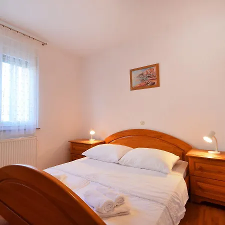 Holiday As Grbas *